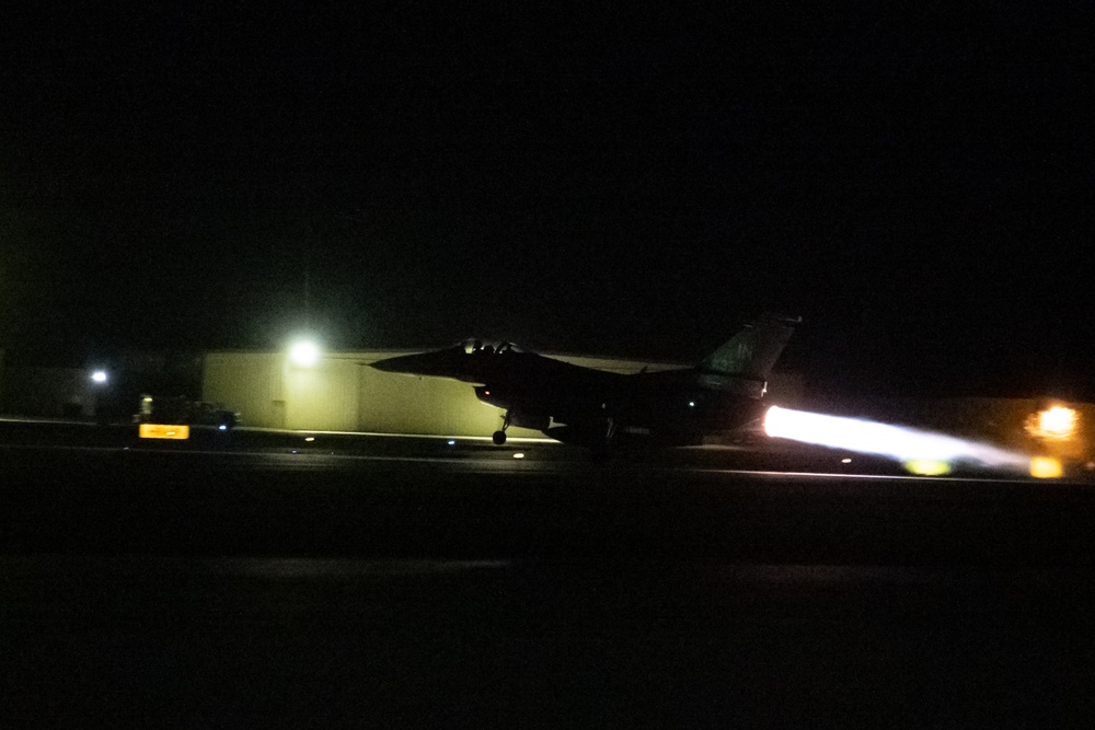 122nd Fighter Wing Conducts Night Flights