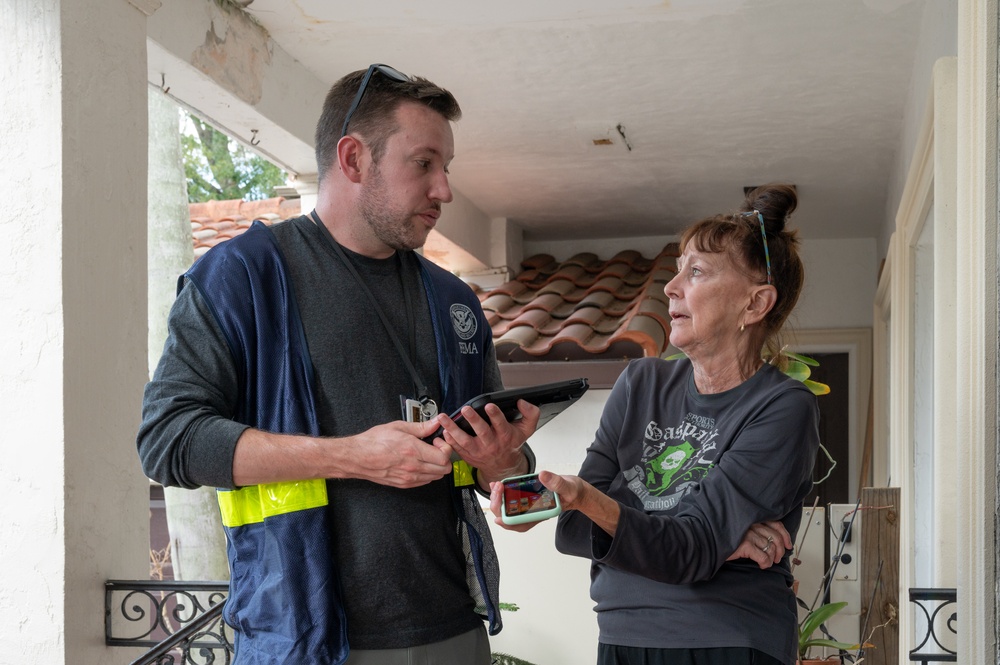 Disaster Survivor Assistance Teams Canvass Davis Islands Neighborhoods