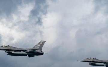 Eglin AFB supports Florida-Georgia game flyover