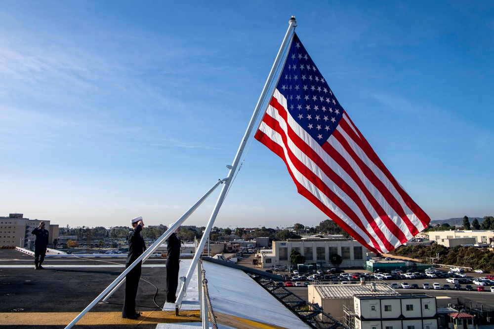 Daily Operations Aboard USS Carl Vinson (CVN 70)