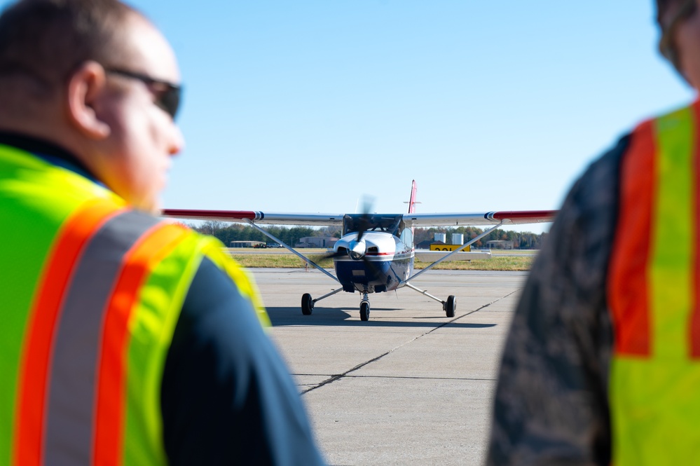 Scott AFB partners with Illinois Civil Air Patrol Wing for multi-state flight clinic