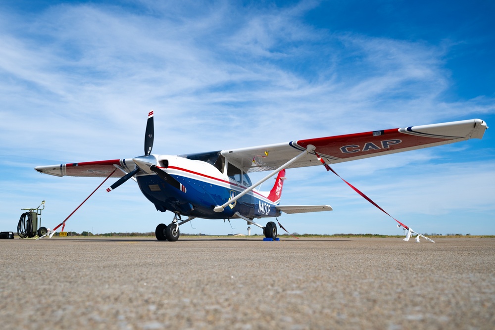 Scott AFB partners with Illinois Civil Air Patrol Wing for multi-state flight clinic