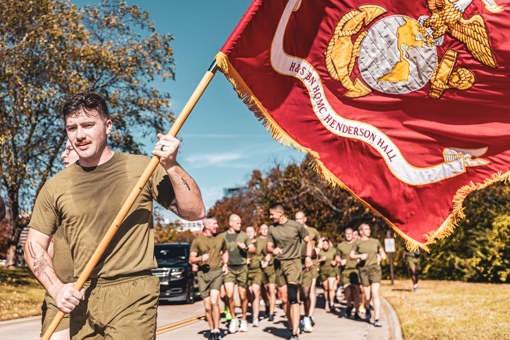 Commandant, Gen. Smith, Leads 249th Birthday Run