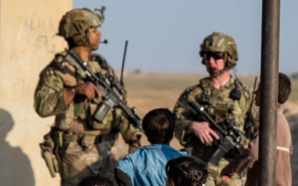 U.S. Soldiers and SDF conduct joint patrol