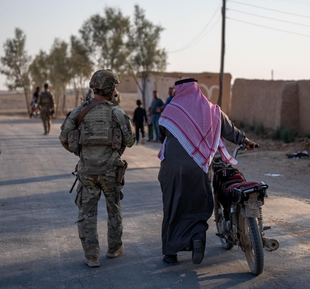 U.S. Soldiers and SDF conduct joint patrol