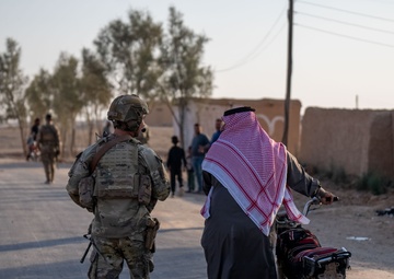 U.S. Soldiers and SDF conduct joint patrol