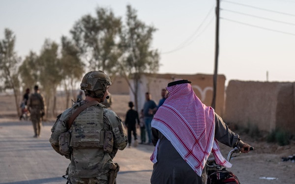 U.S. Soldiers and SDF conduct joint patrol