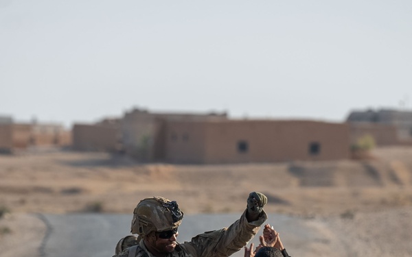 U.S. Soldiers and SDF conduct joint patrol