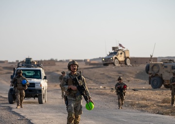 U.S. Soldiers and SDF conduct joint patrol