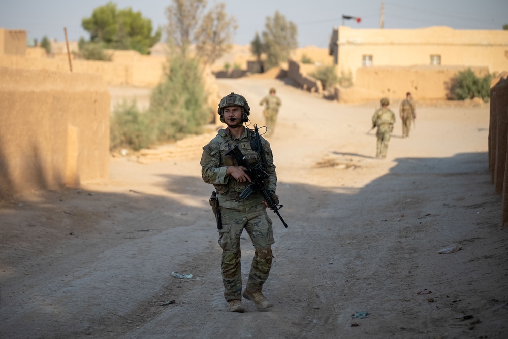 U.S. Soldiers and SDF conduct joint patrol