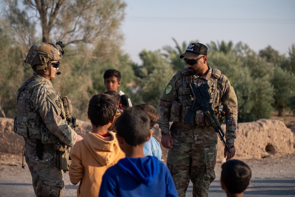 U.S. Soldiers and SDF conduct joint patrol