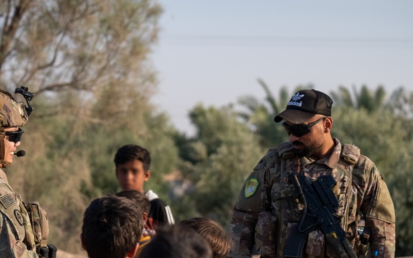U.S. Soldiers and SDF conduct joint patrol