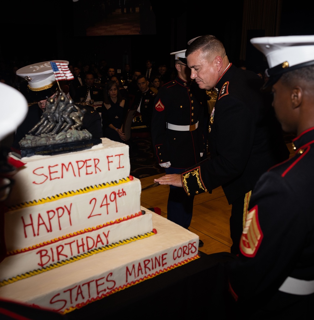 I MEF celebrates 249th Marine Corps birthday