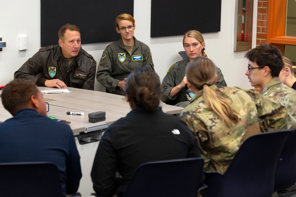 Aim High...Bear Down, University of Arizona hosts career day for AFROTC cadet wing