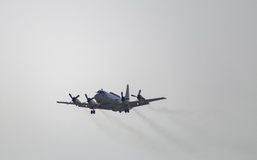 EP-3E Aries II Completes Final Flight in U.S. 5th Fleet Area of Operations