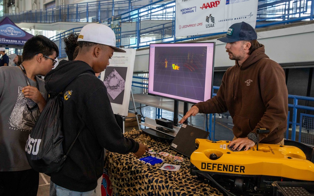 Student STEM Days at Fleet Week San Diego