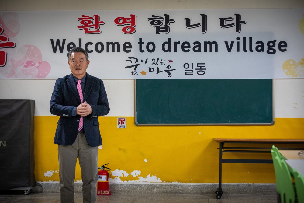 BRIG. GEN. KIM ORPHANAGE DONATION