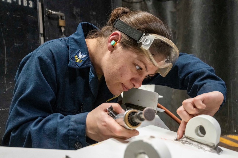 Nimitz Sailor Preps X-Beam for Welding