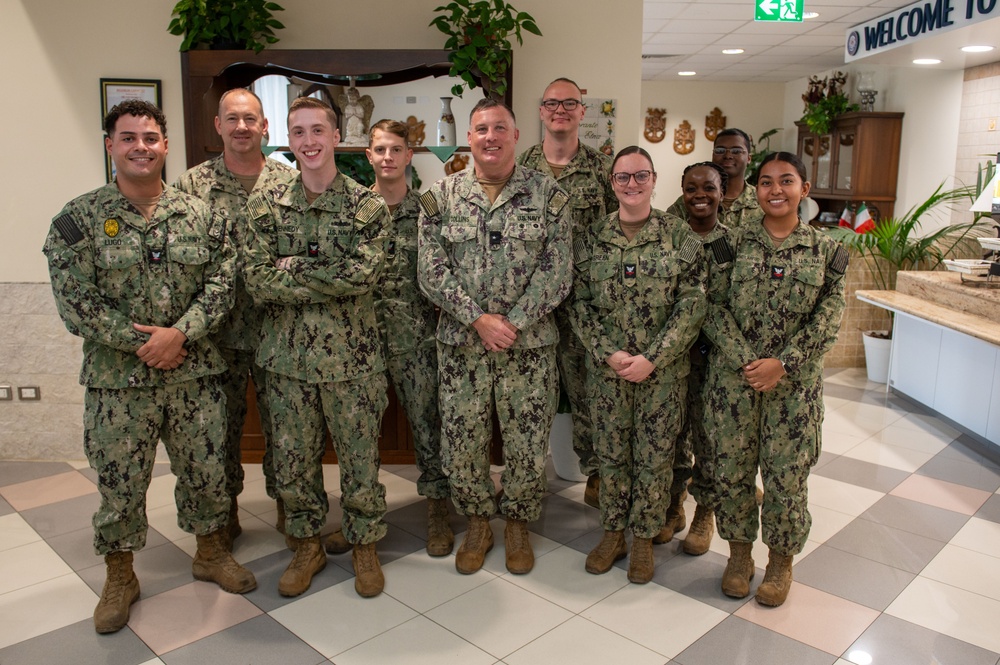 Commander, Navy Region Europe, Africa, Central, visits NAS Sigonella