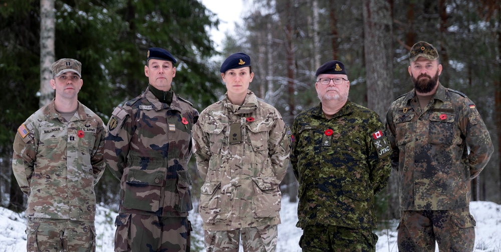 Deployed ARRC Soldiers recognize Remembrance Day during DF25