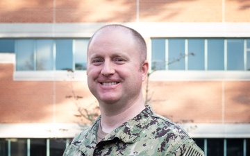 I am Navy Medicine:  Lieutenant Junior Grade James Cramer