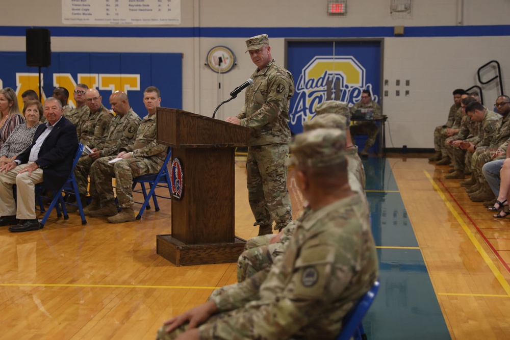 La. Guard’s 527th Engineer Battalion welcomes new commander