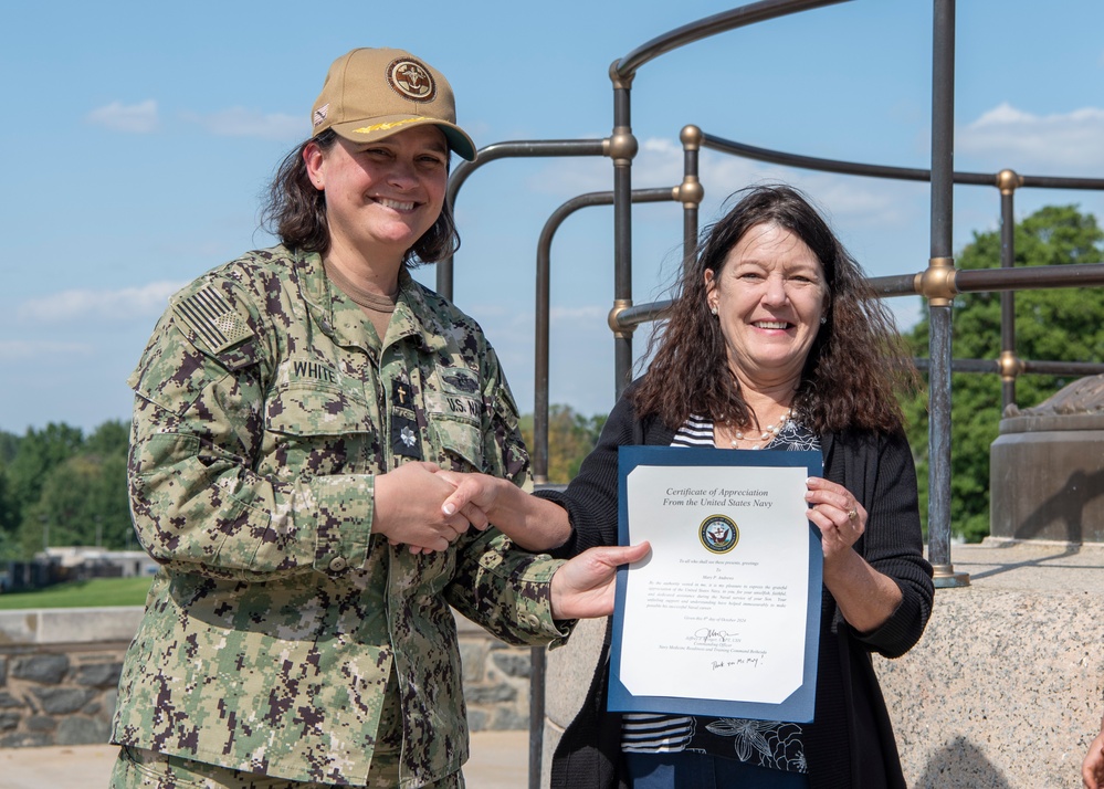 NMRTC, Bethesda Sailor's reenlistment ceremony