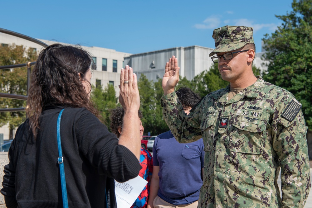 NMRTC, Bethesda Sailor's reenlistment ceremony