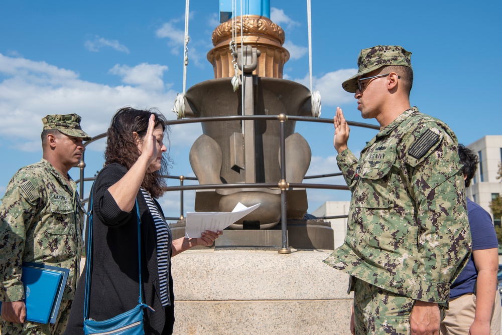 NMRTC, Bethesda Sailor's reenlistment ceremony