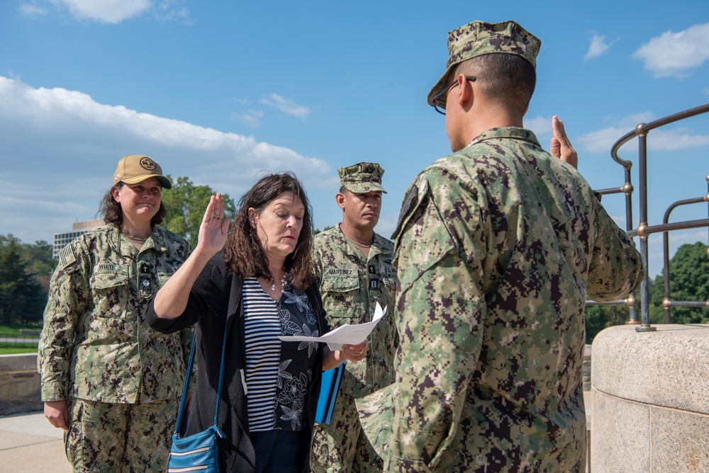 NMRTC, Bethesda Sailor's reenlistment ceremony