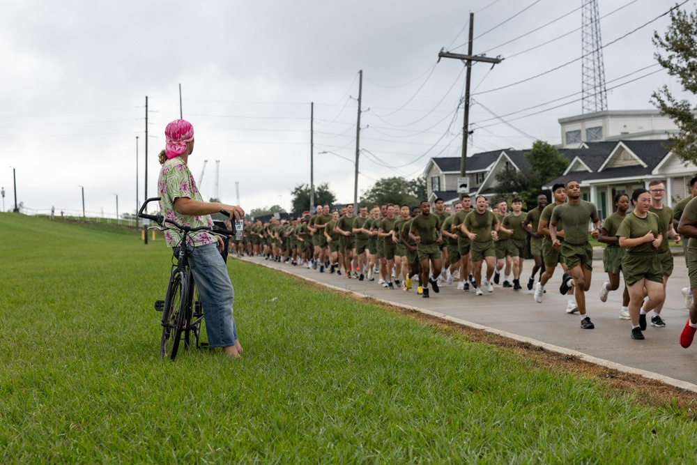 Marine Corp Support Facility New Orleans Marine Corps 249th birthday run