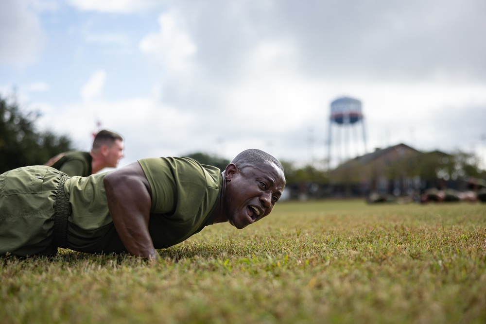 Marine Corp Support Facility New Orleans Marine Corps 249th birthday run