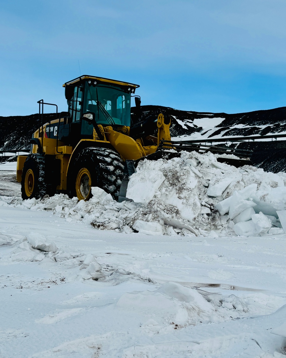 DET Antarctica Snow Removal (NMCB-3)