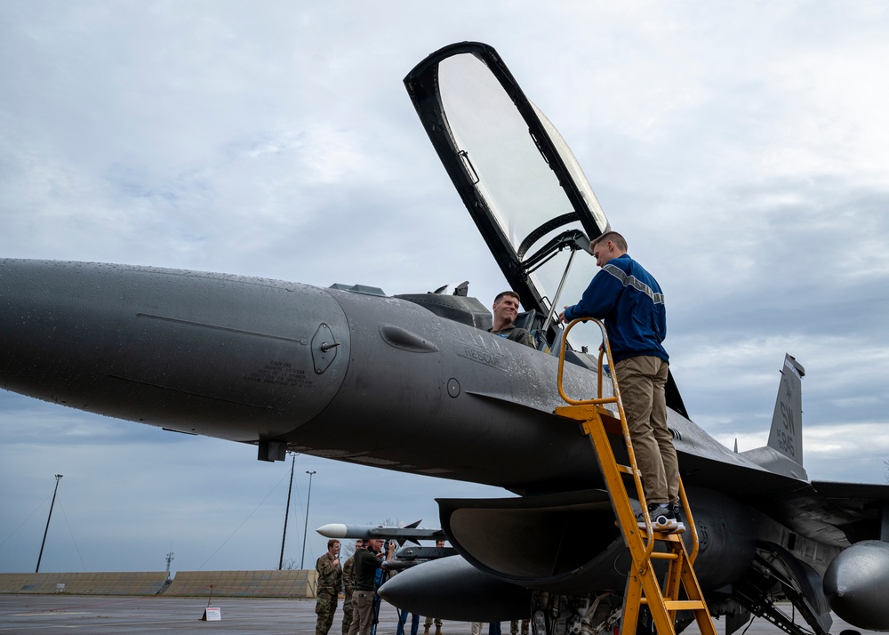 171 ARW Hosts Memorable All-Star Leadership Day for Local High School Students