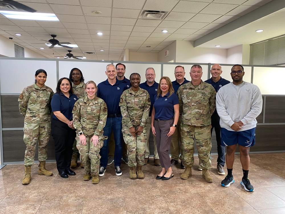 307th Bomb Wing hosts USAA tour