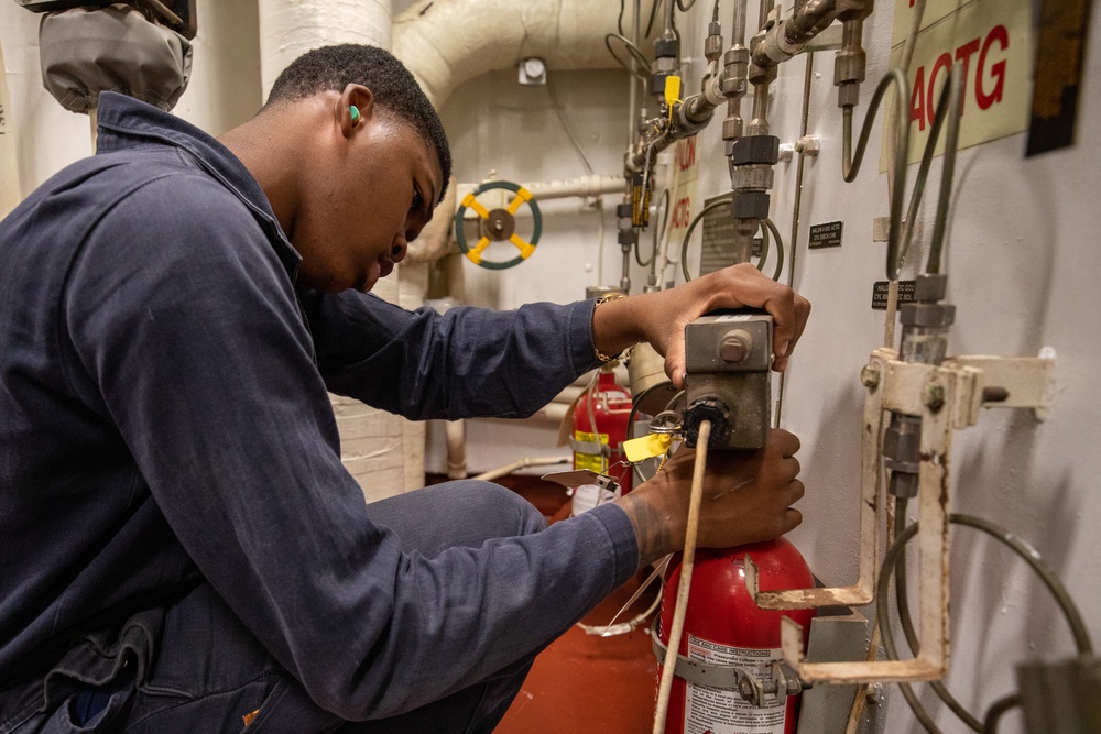 Watch Standers Aboard the USS Cole