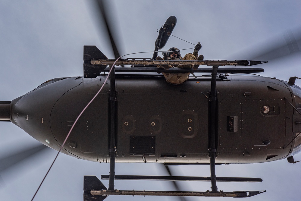 Soldiers, firefighters conduct joint hoist rescue training