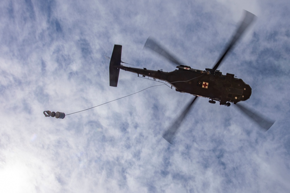 Soldiers, firefighters conduct joint hoist rescue training