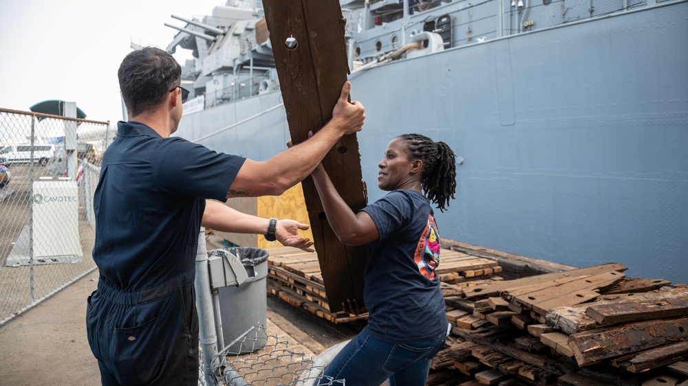 Coast Guard Members Celebrate Eight Bells Tradition, Honoring Cuttermen’s Legacy, Pinning New Cutterman