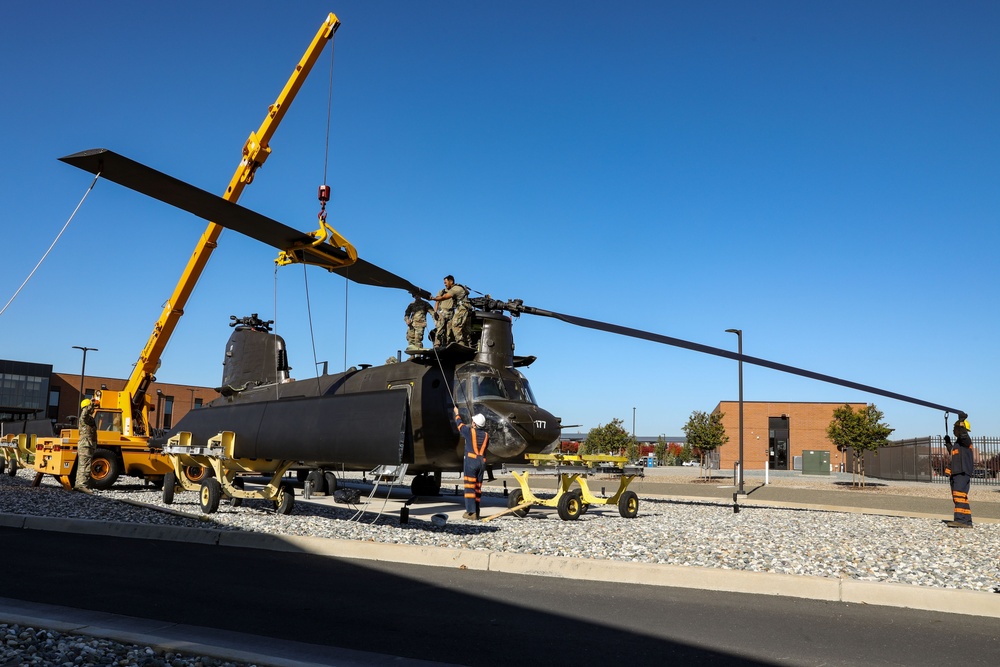 California Army National Guard Set Up Chinook At Headquarters