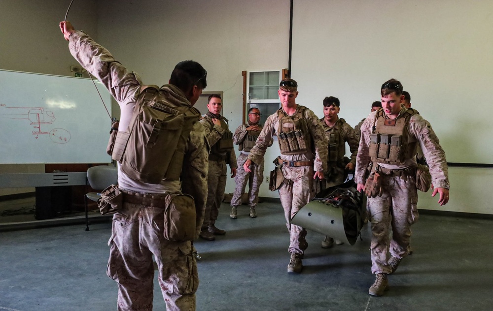 V17 Marines conduct TRAP course with EOTG