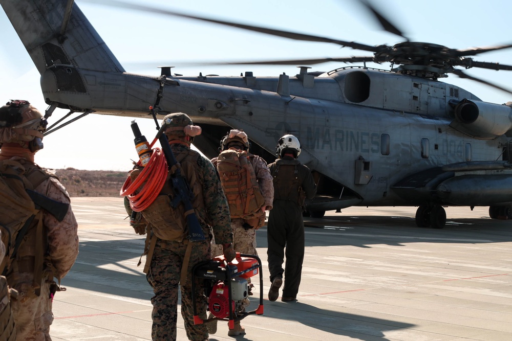 V17 Marines conduct TRAP course with EOTG