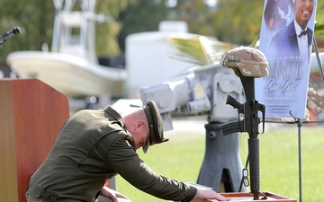 Soldier’s passing bonds his family together with his Army Family