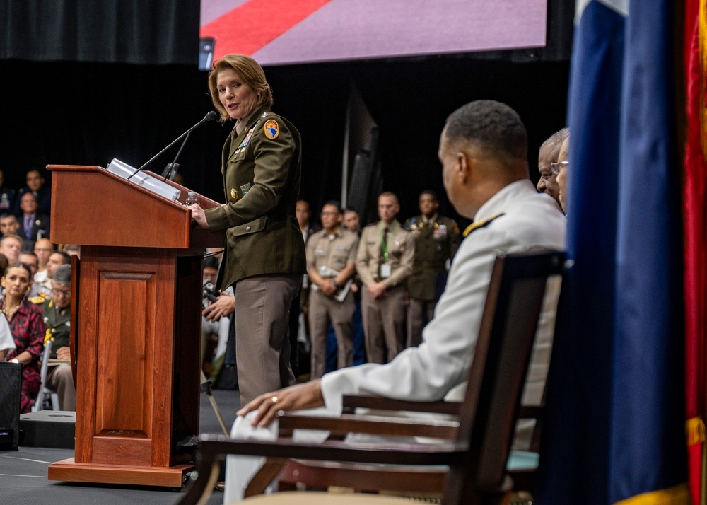 Adm. Holsey Takes Command of U.S. Southern Command