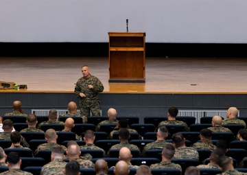 Lt. Gen. Sklenka visits Camp Foster