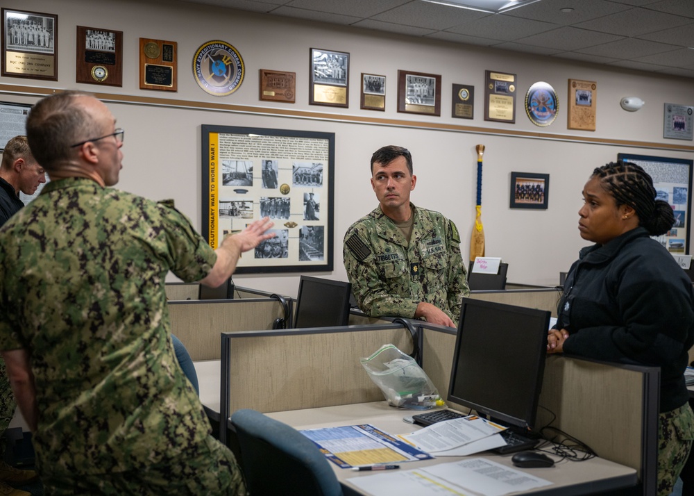 CMNCC addresses Human Resources Center of Excellence Students