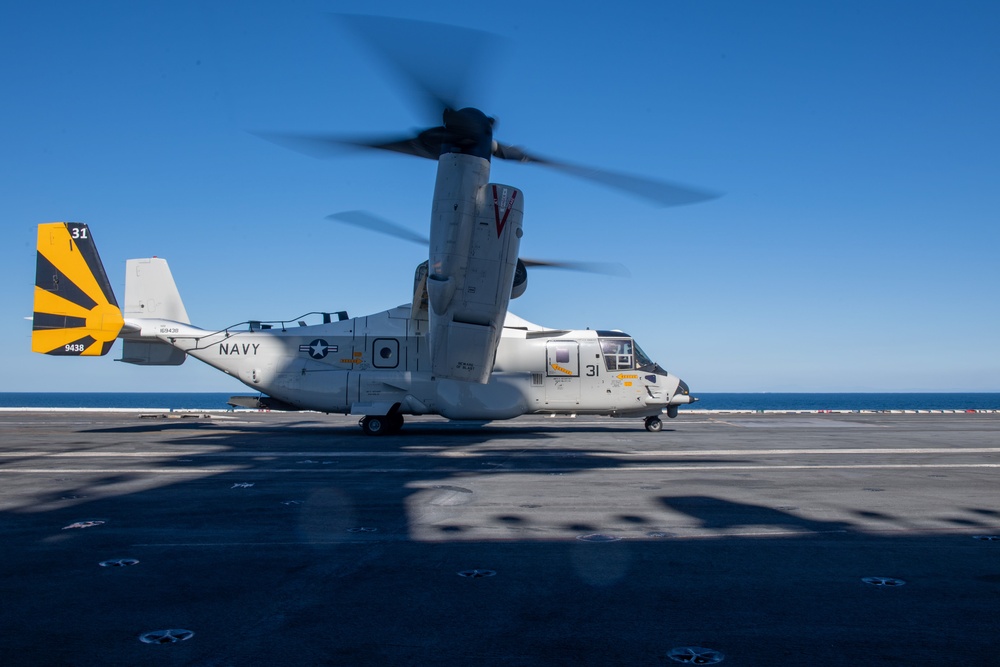 USS Ronald Reagan (CVN 76) conducts flight operations