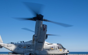 USS Ronald Reagan (CVN 76) conducts flight operations