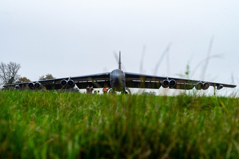 Two B-52s land at RAF Fairford for BTF 25-1