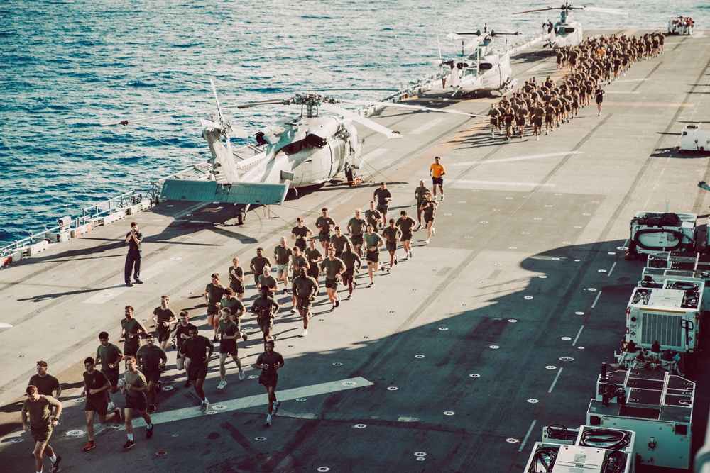 Blue-Green Team: 15th MEU Sergeants, USS Boxer Petty Officers Conduct Flight Deck PT